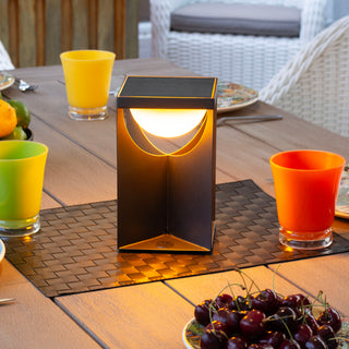 Flow table lamp in amber light mode 