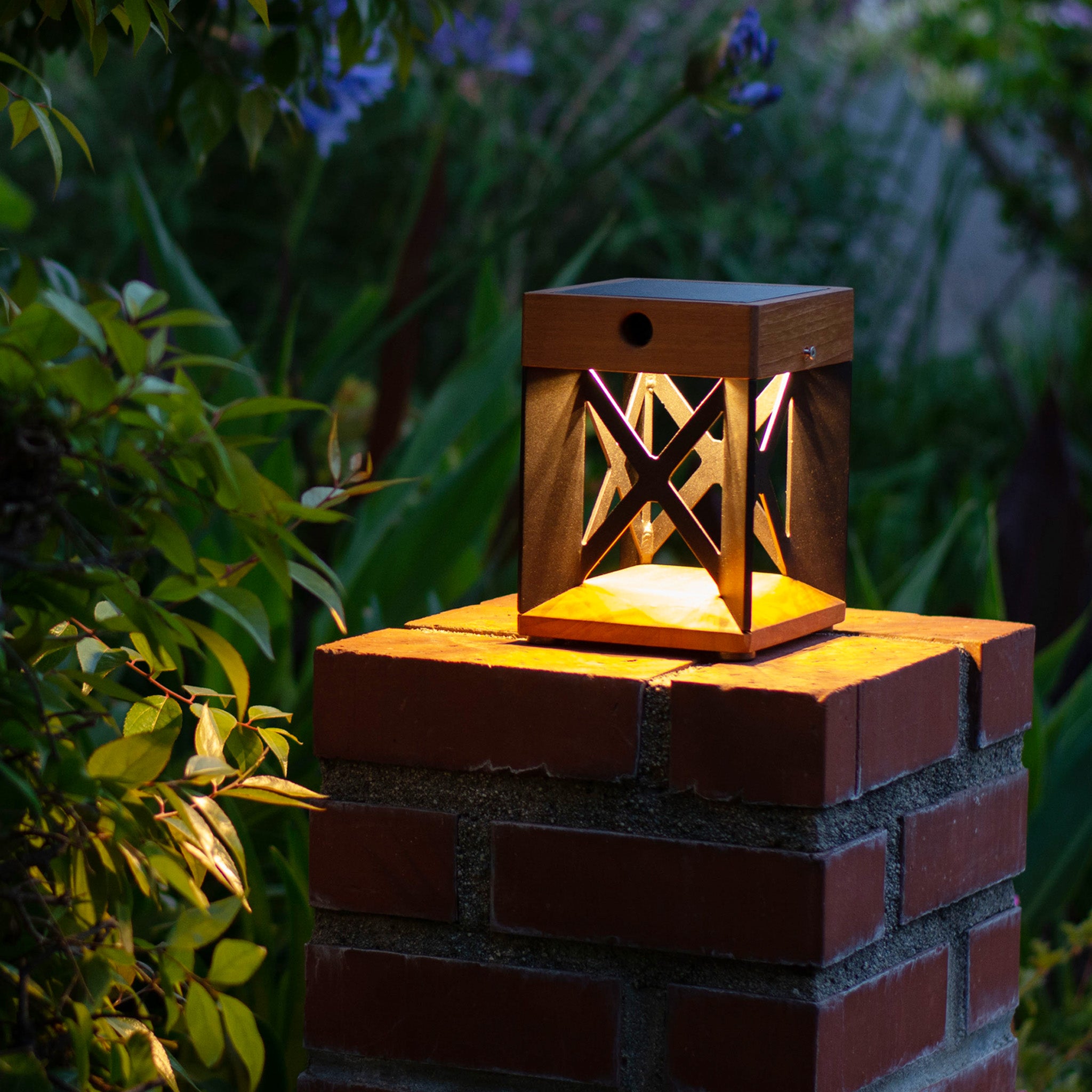 Soho table lamp with asb solar bulb illuminating outdoor