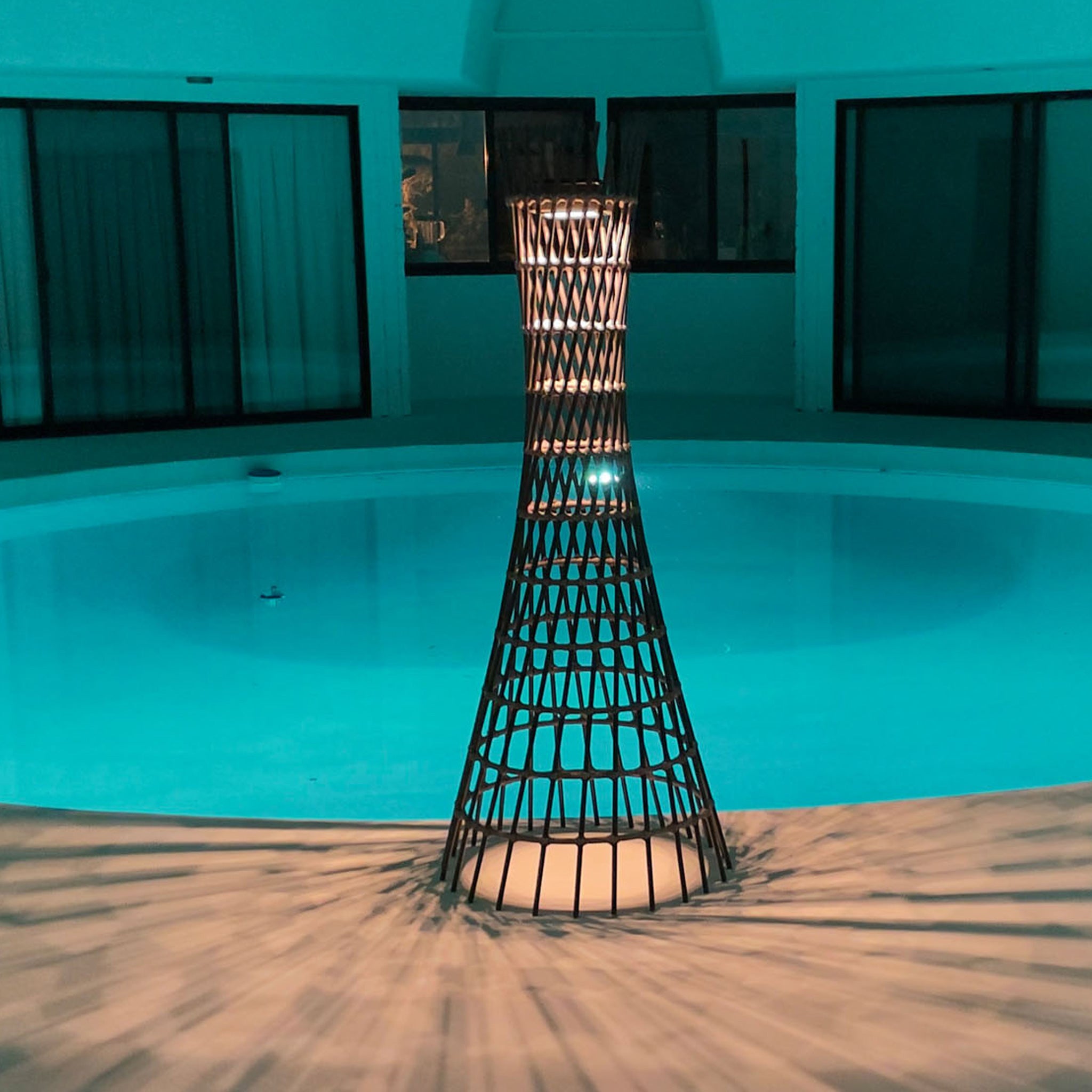 wharf floor lamp by the pool light up surronding